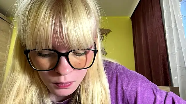 LeslyKelly webcam