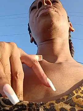 Jasmine_FullsShine webcam
