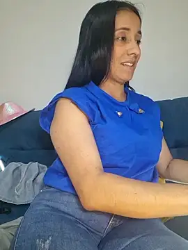 SofiiMilf Live Webcam on Stripchat