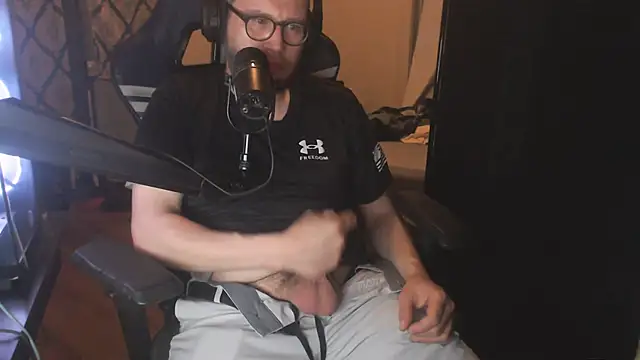 chicostick413 webcam