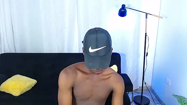 alexaandro18 webcam