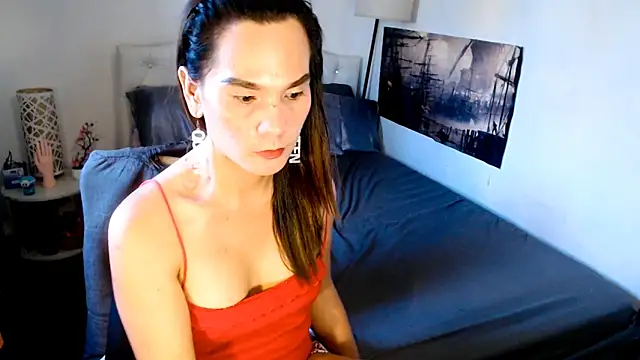 NinaDOM4CUM webcam