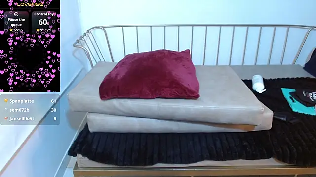 Roxanne_vale webcam