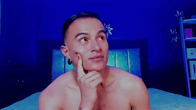 LiamDeep live cam on StripChat