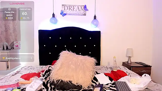 lizz_cherry_ webcam