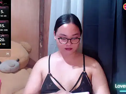_Lylia webcam