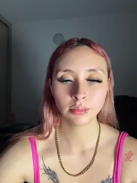 Sophia_LuxxX webcam