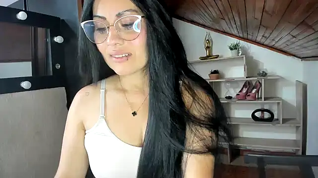 Tania_mature webcam