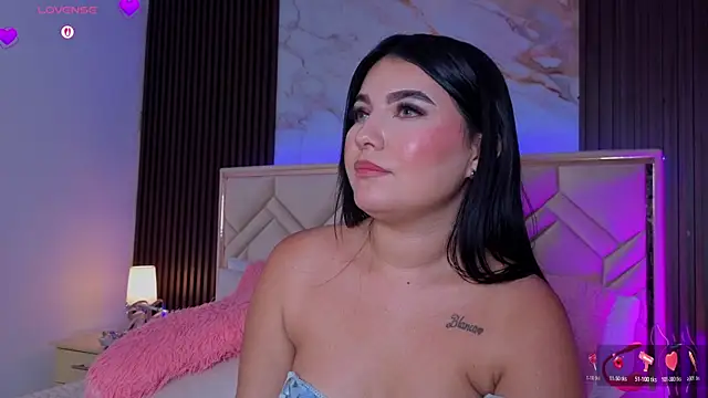 MiaaFarrel live cam on StripChat