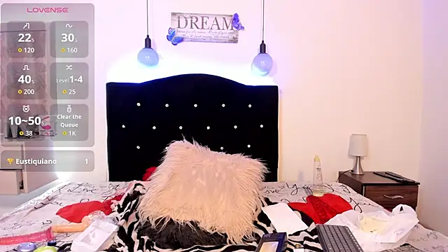 lizz_cherry_ webcam