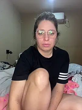 soyanahii live sex cam
