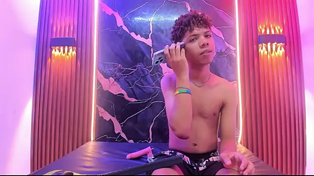 Amers_bigcock webcam