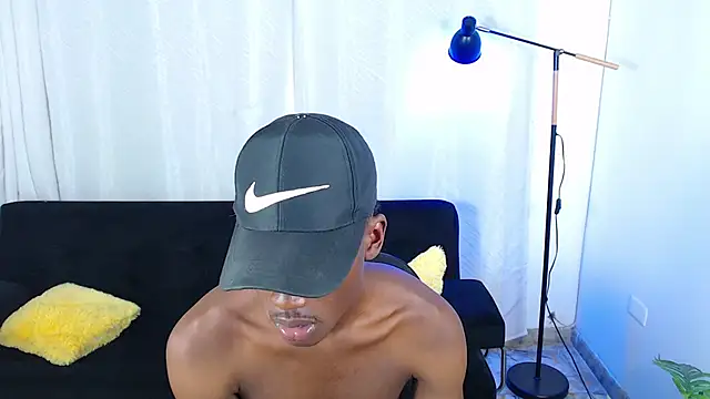 alexaandro18 webcam