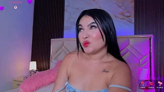 MiaaFarrel live cam on StripChat
