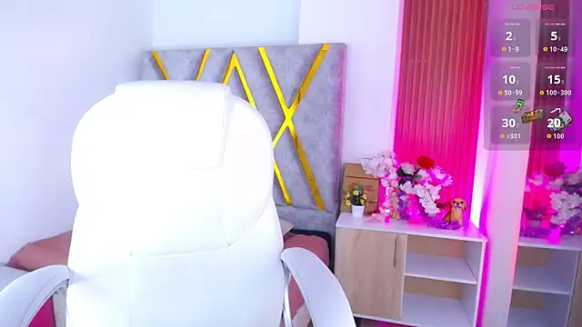 Elizabeth_Evans1 webcam