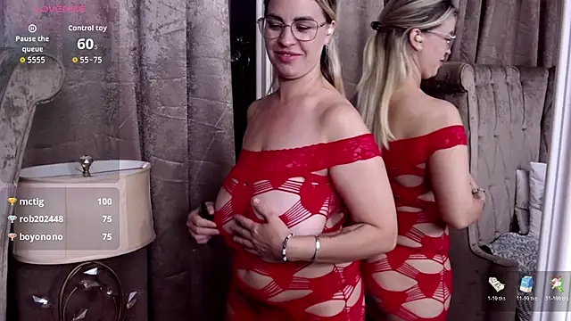 bustygizelle (F milf) - naked show play my pussy