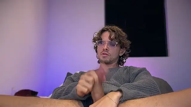 mcklister_kinky_feets