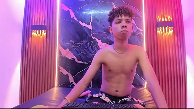 Amers_bigcock webcam