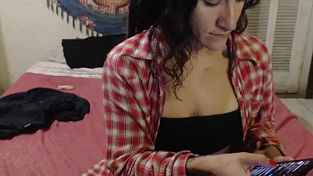 MissRebeka webcam