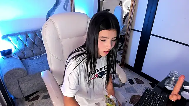 MelodyPrice webcam