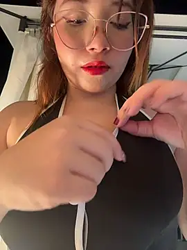 AliciaWhite_nt