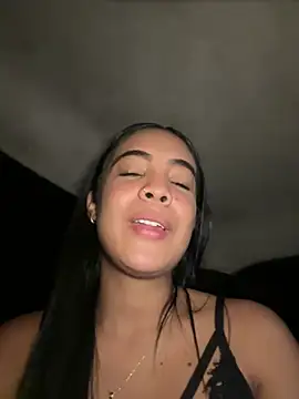 Watch NAUGHTY_LITTLE_18 live on EroticFlix - High definition streams