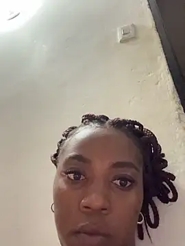 ciaraebony (F young) - 🔥 big squirt at work🔥