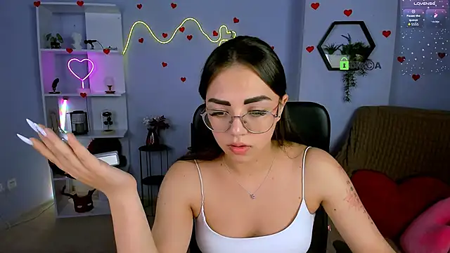 kiki_swan webcam