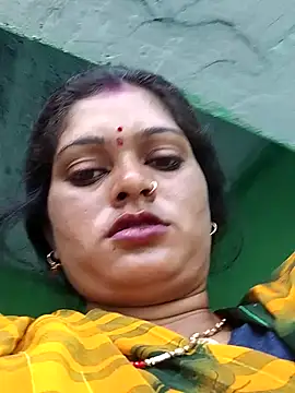 Watch Na_shreya live on EroticFlix - High definition streams
