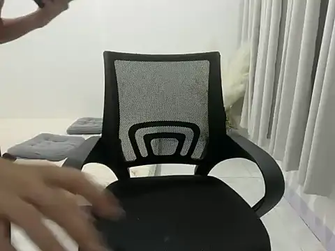 hottasianboy webcam