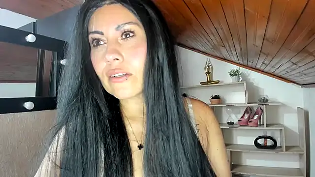 Tania_mature webcam