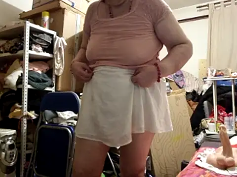 samantha_squirt@xh (Ask my age) - Show Asshole Open / Gaura de Fund
