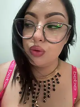 MileyGia webcam