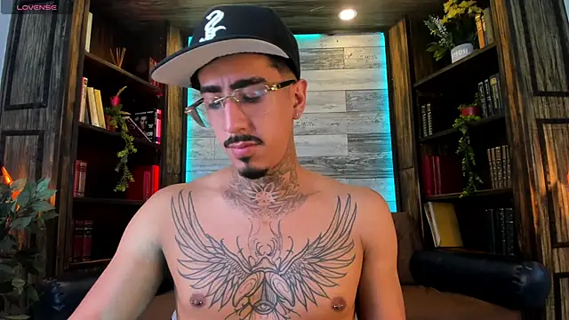 Donovan_Desmond webcam