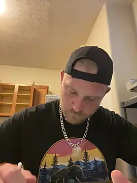 Mcpussypounder211 webcam