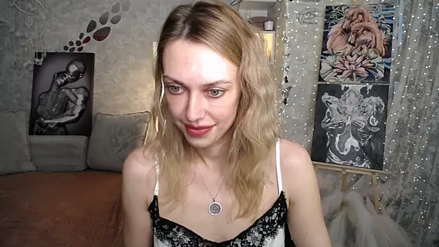 NickyAdamidi webcam