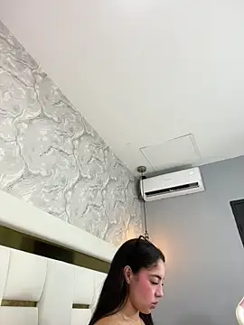 MiaFarkash webcam