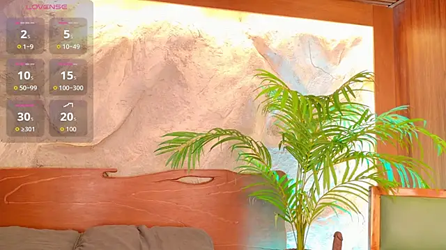 alisonn_moon webcam