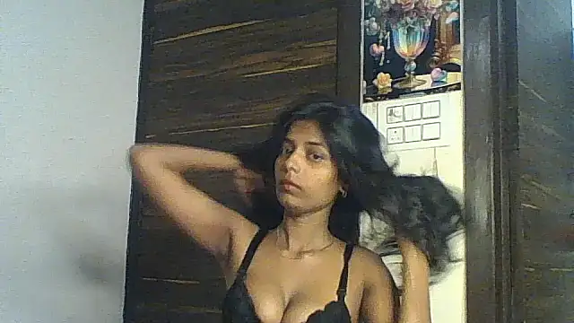 College_sassy webcam