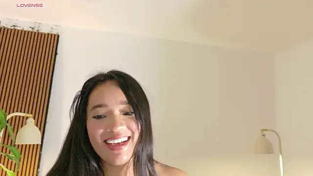 IAM__ZARA webcam