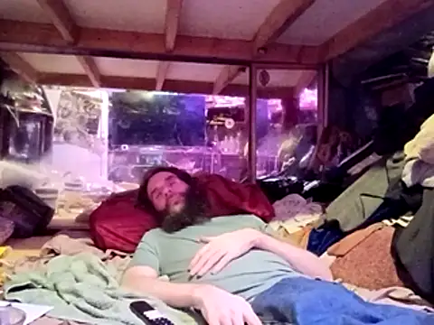 nearby_causual webcam