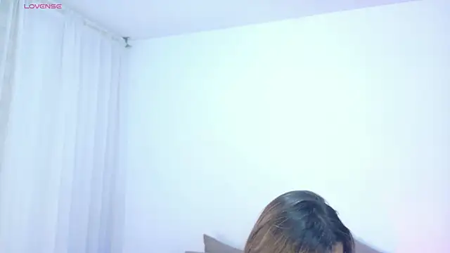 KylieVennet webcam