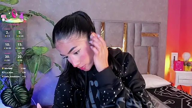 tyla_ks (F young) - Ride your cock💦🍆