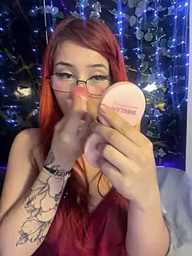 Ashly_cutee live cam on StripChat