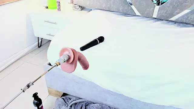 Slut_Milf_ live cam on StripChat