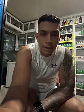 OliverWest04 webcam