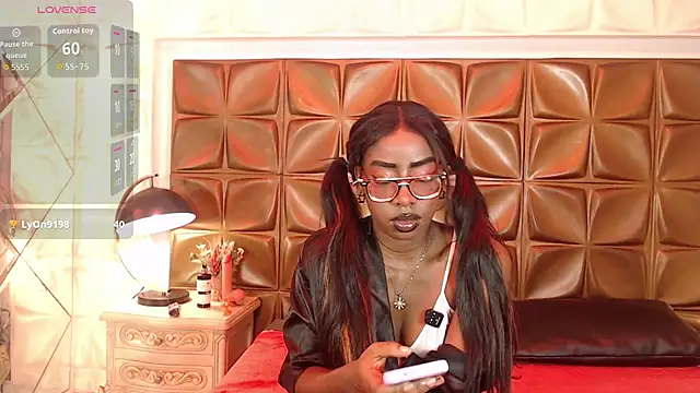 MelodyBlazze live cam on StripChat