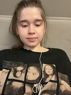 HornyGirlH