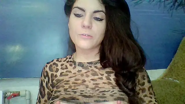 AliceTailor live cam on StripChat