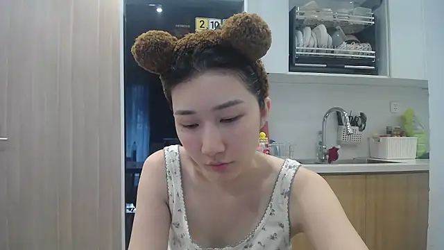 Asiagirll live cam on StripChat